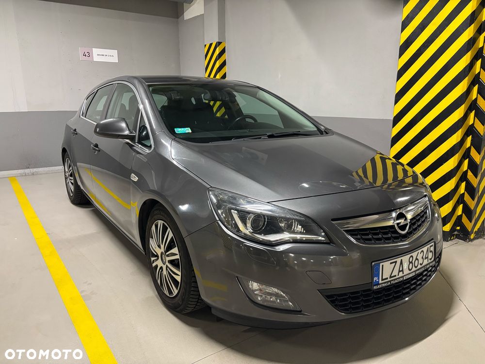 Opel Astra 2.0 CDTI Sport - 1
