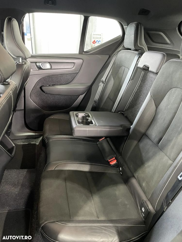Volvo XC 40 T3 Geartronic RDesign - 12