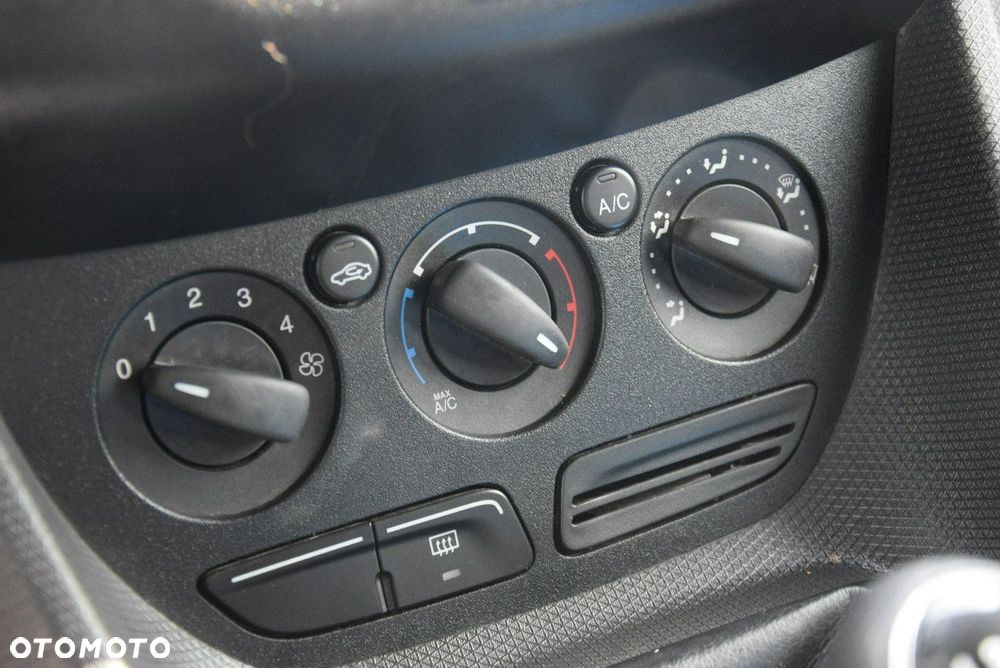 Ford Tourneo Connect Grand - 34