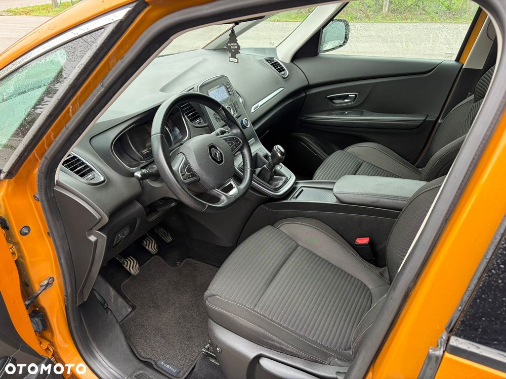 Renault Scenic 1.2 TCe Energy SL Touch - 9