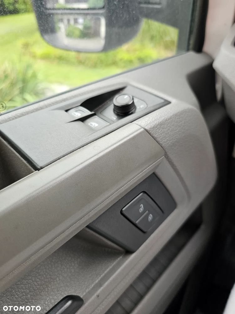 Volkswagen CRAFTER - 18