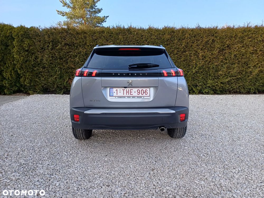 Peugeot 2008 1.5 BlueHDi Allure S&S - 17