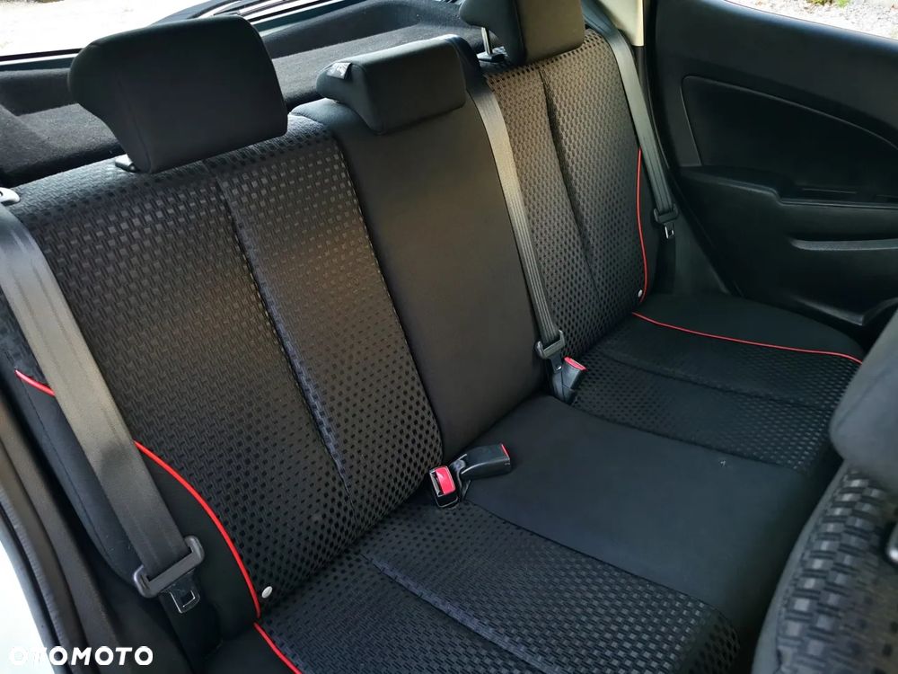 Mazda 2 - 12