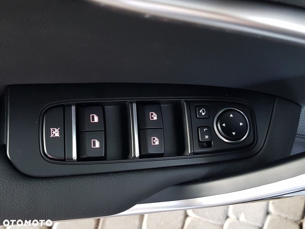 Kia Ceed 1.5 T-GDI Tribute DCT - 4