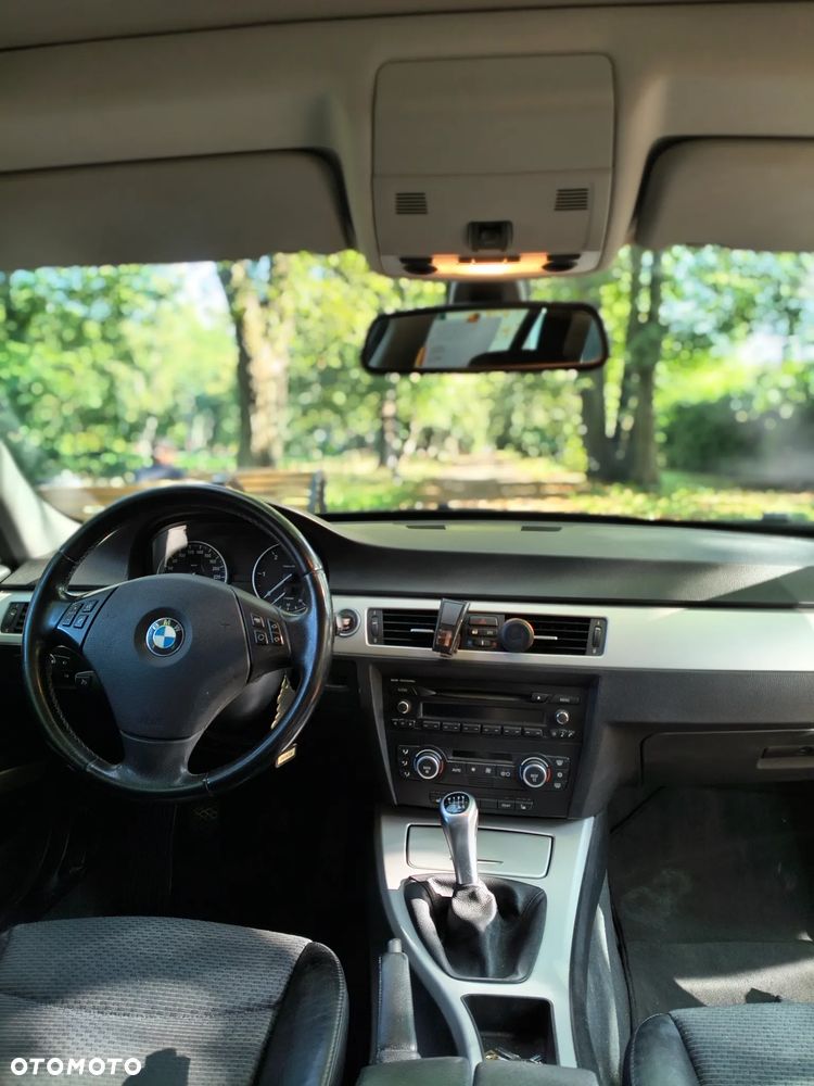 BMW Seria 3 - 10