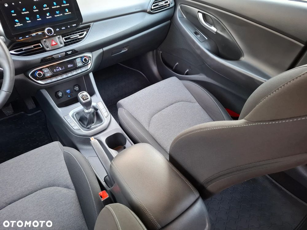 Hyundai i30 1.5 T-GDI 48V-Hybrid Advantage - 32