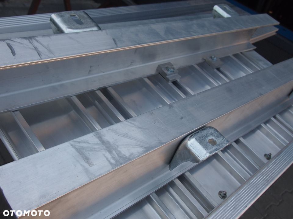 ALUMINIOWY KSZTAŁTOWNIK PODŁUŻNICOWY POLMAR LT120 - 8