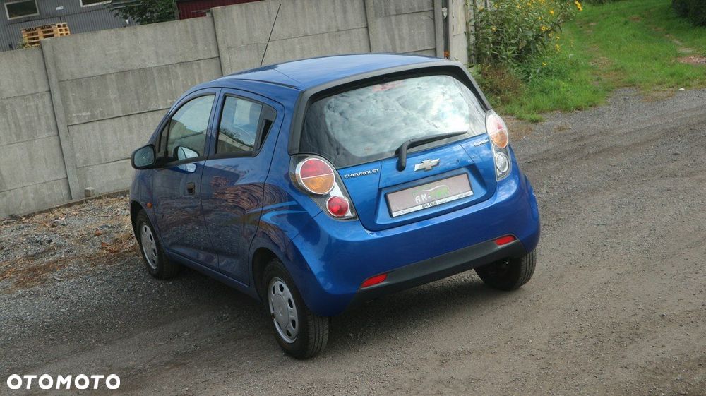 Chevrolet Spark 1.0 Base - 21