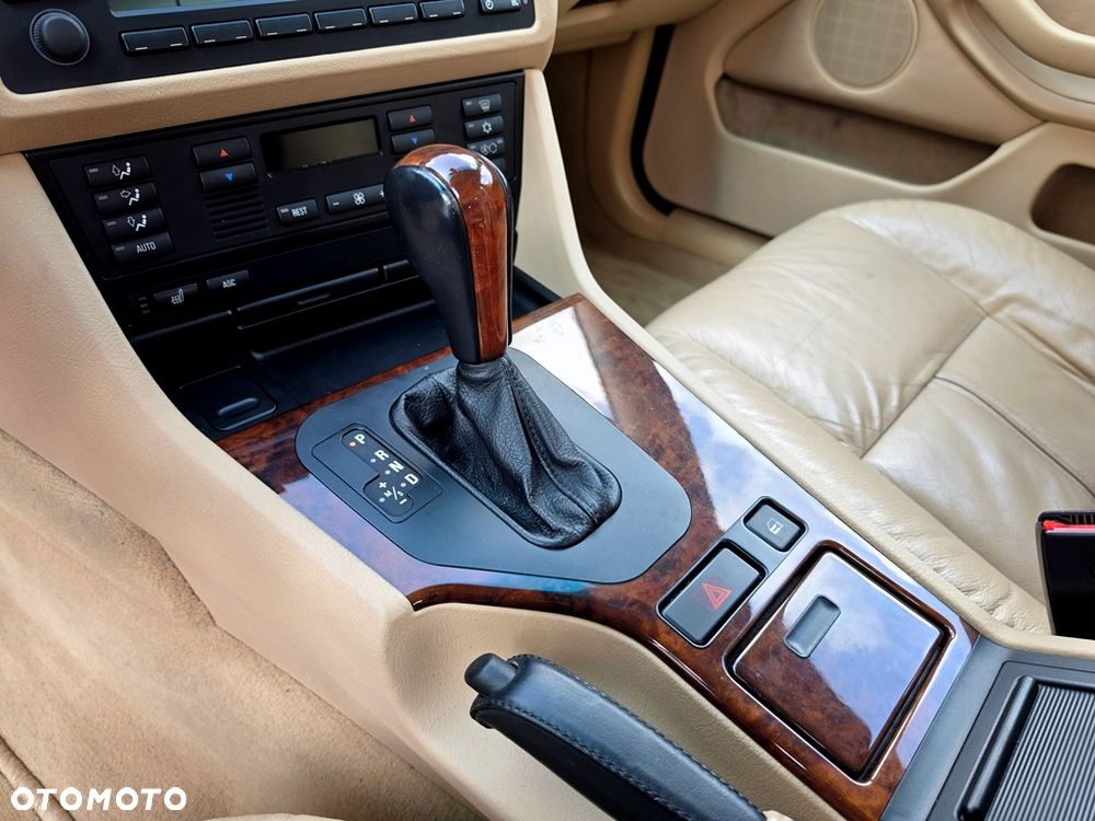 BMW Seria 5 - 36