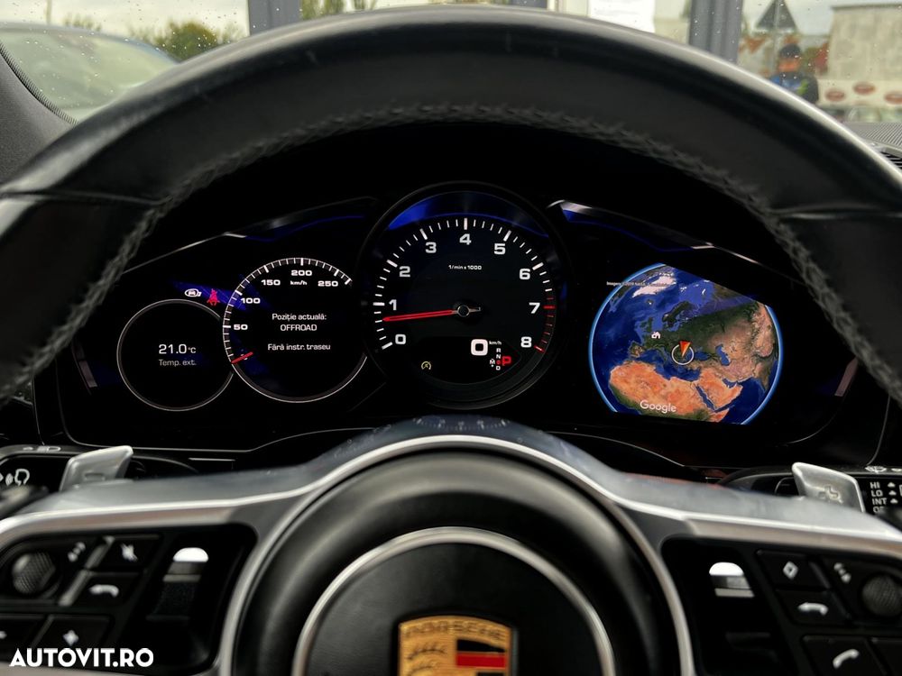 Porsche Cayenne - 19