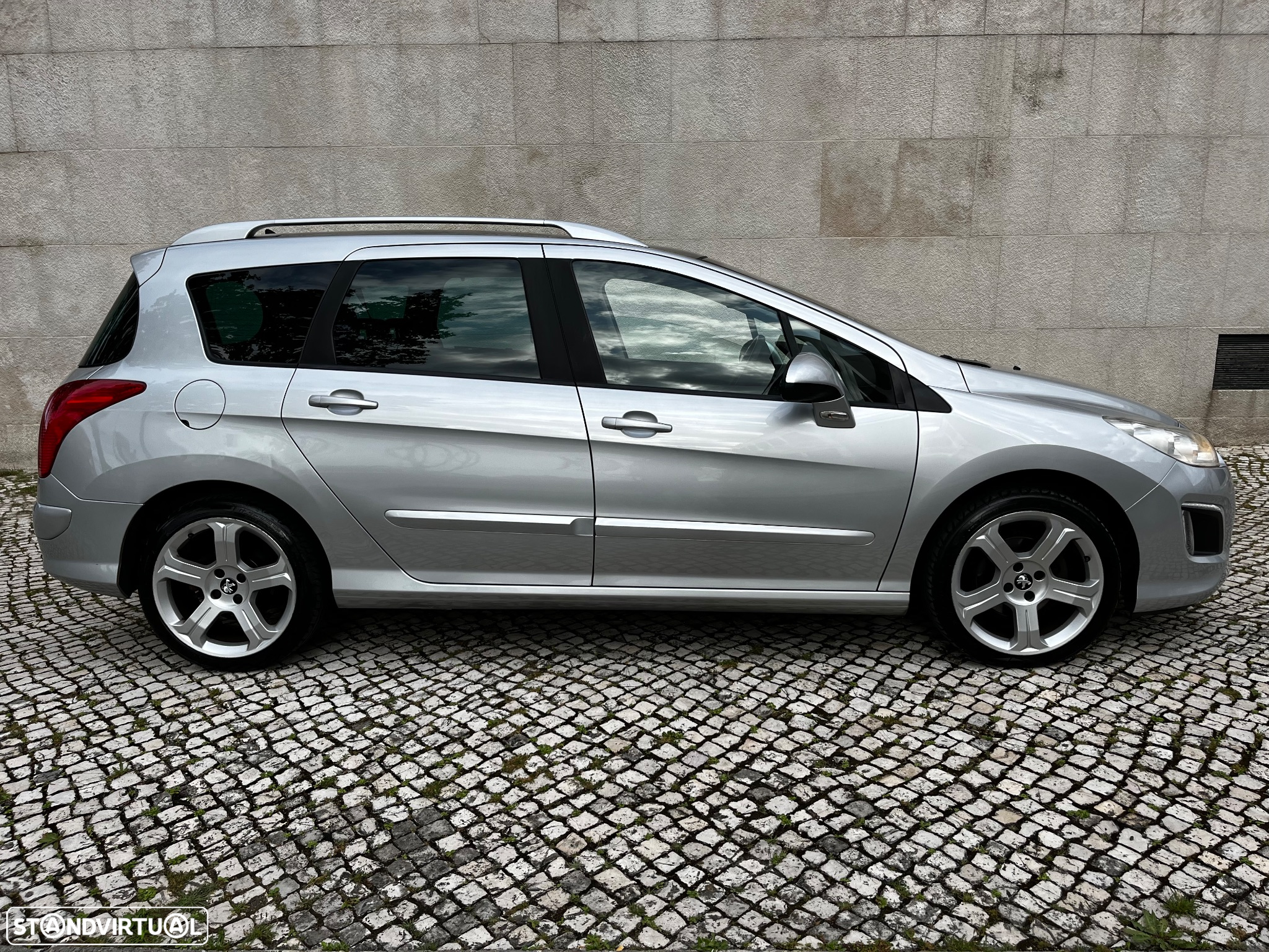 Peugeot 308 SW 1.6 e-HDi Allure CVM6 - 16