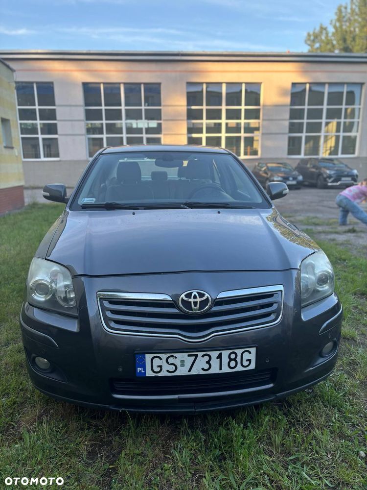 Toyota Avensis 2.0 D-4D - 8
