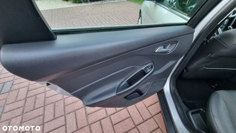 Ford Focus 1.6 Ti-VCT Titanium - 18