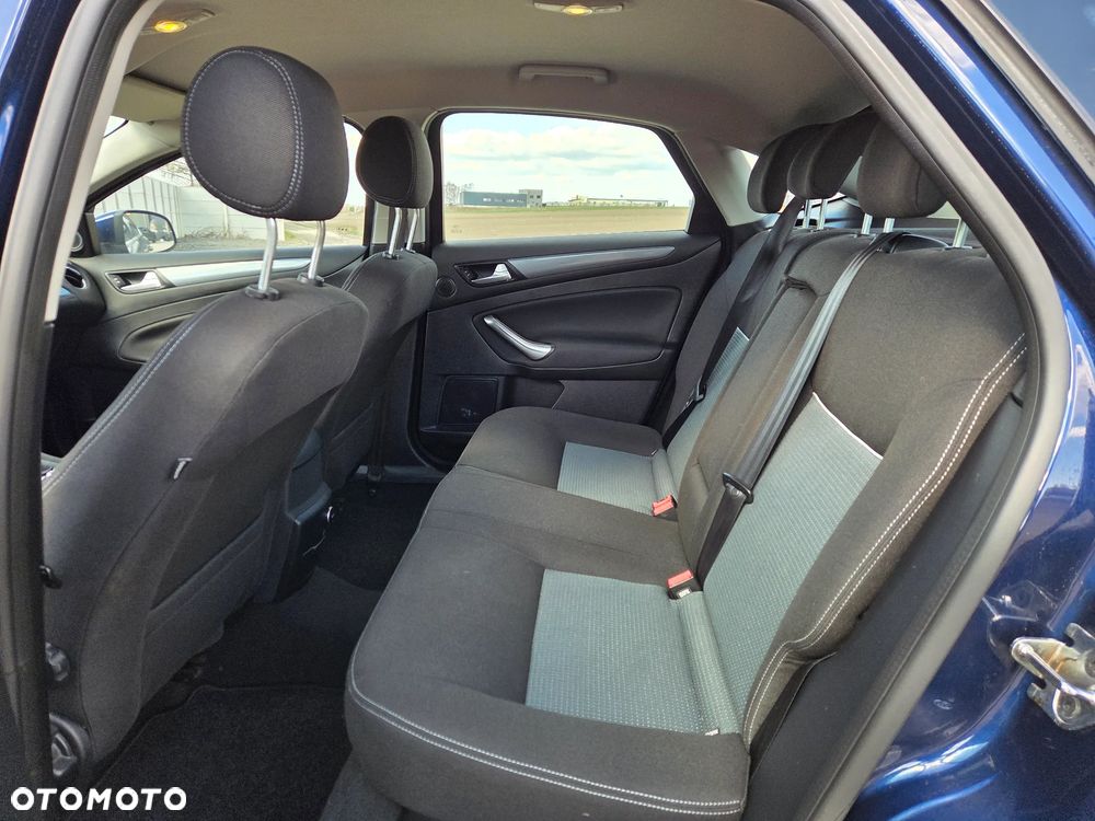 Ford Mondeo 2.0 TDCi Trend - 12