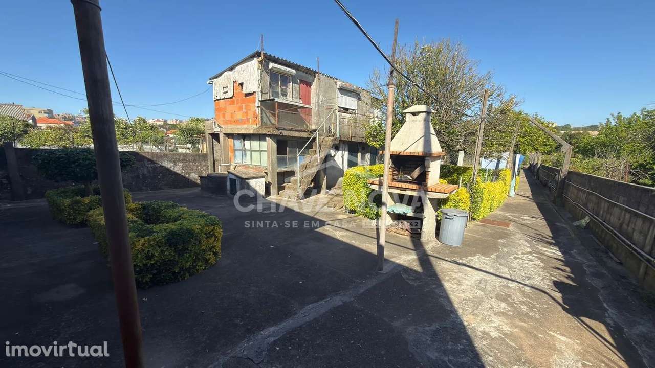 Moradia com 2 Habitações em Canidelo – T3 + T1 com Terreno - Grande imagem: 5/27