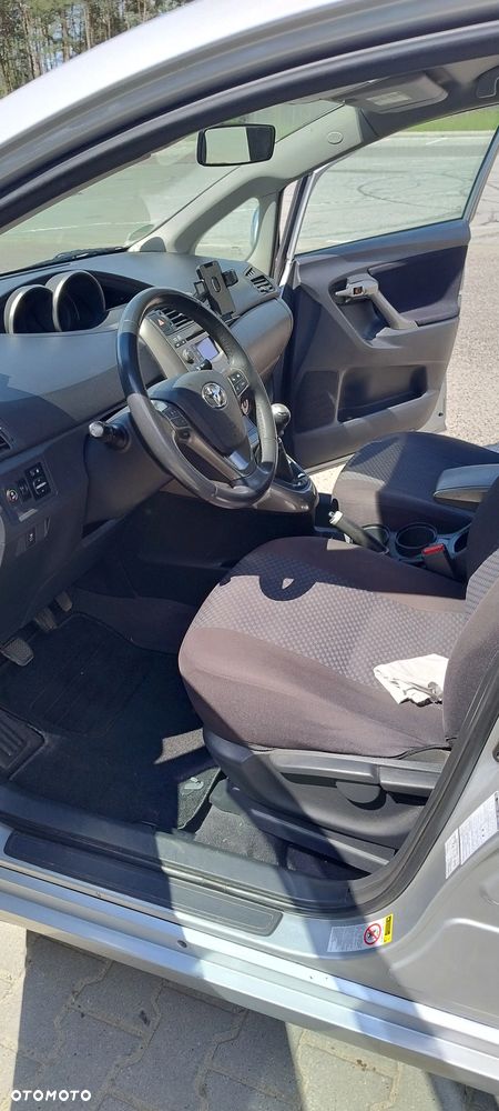 Toyota Verso 1.8 Sol 7os - 20