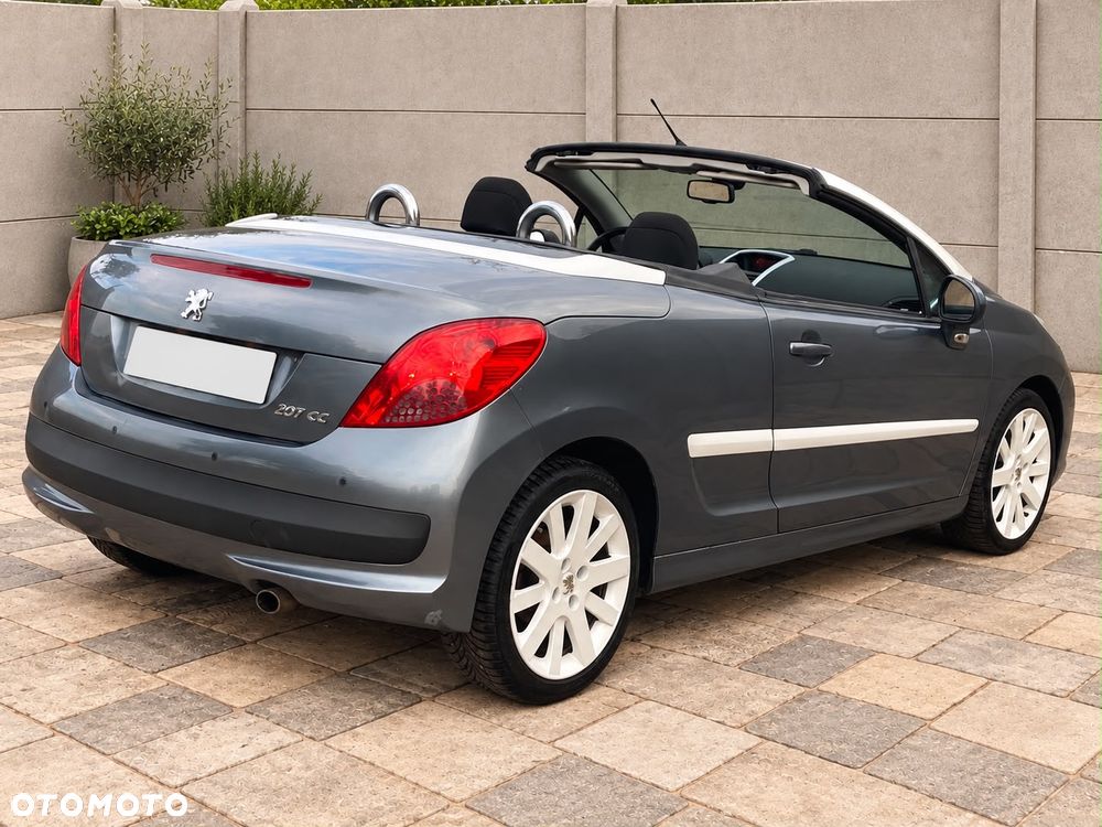 Peugeot 207 CC - 15