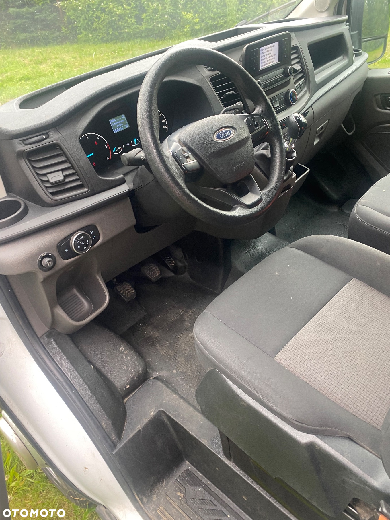 Ford Transit 350 - 11