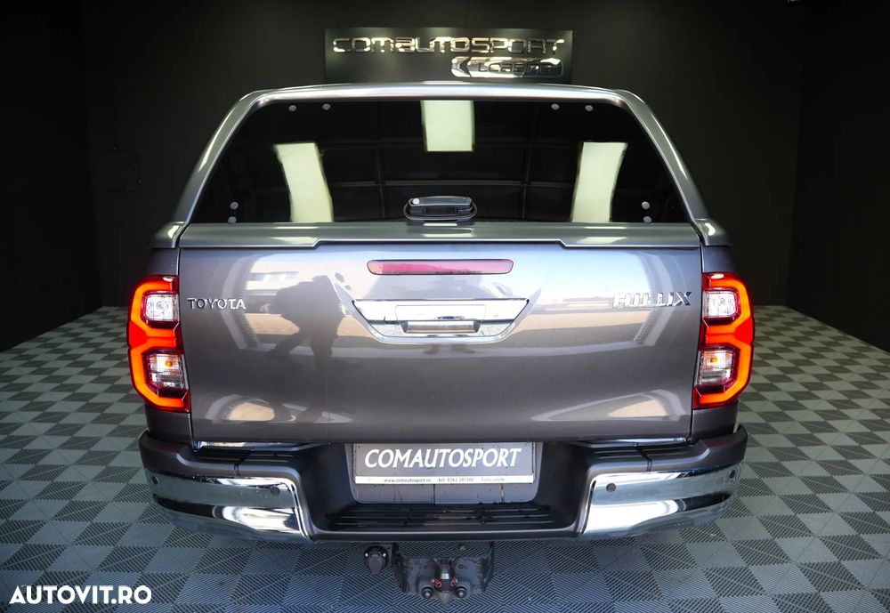 Toyota Hilux 4x4 Double Cab Autm. Executive - 5