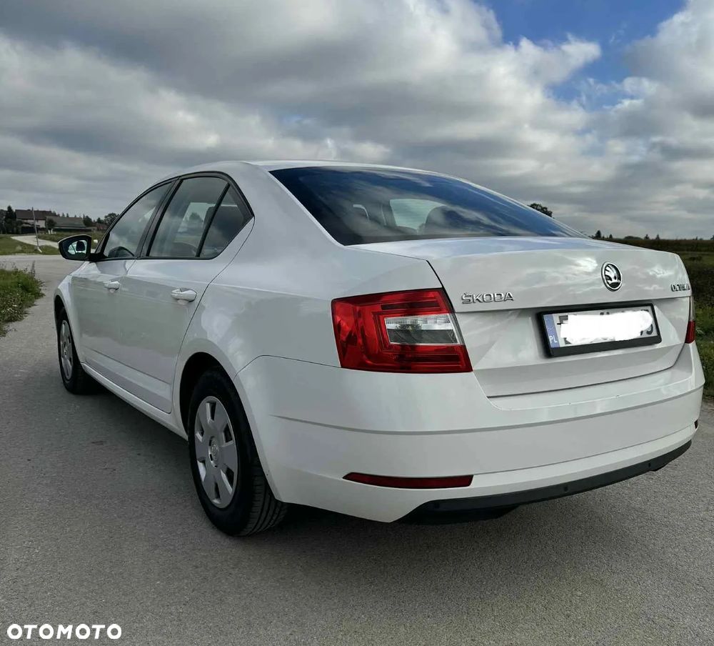 Skoda Octavia 1.6 TDI Active - 5
