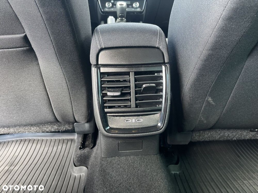 Skoda Scala 1.0 TSI Selection - 24