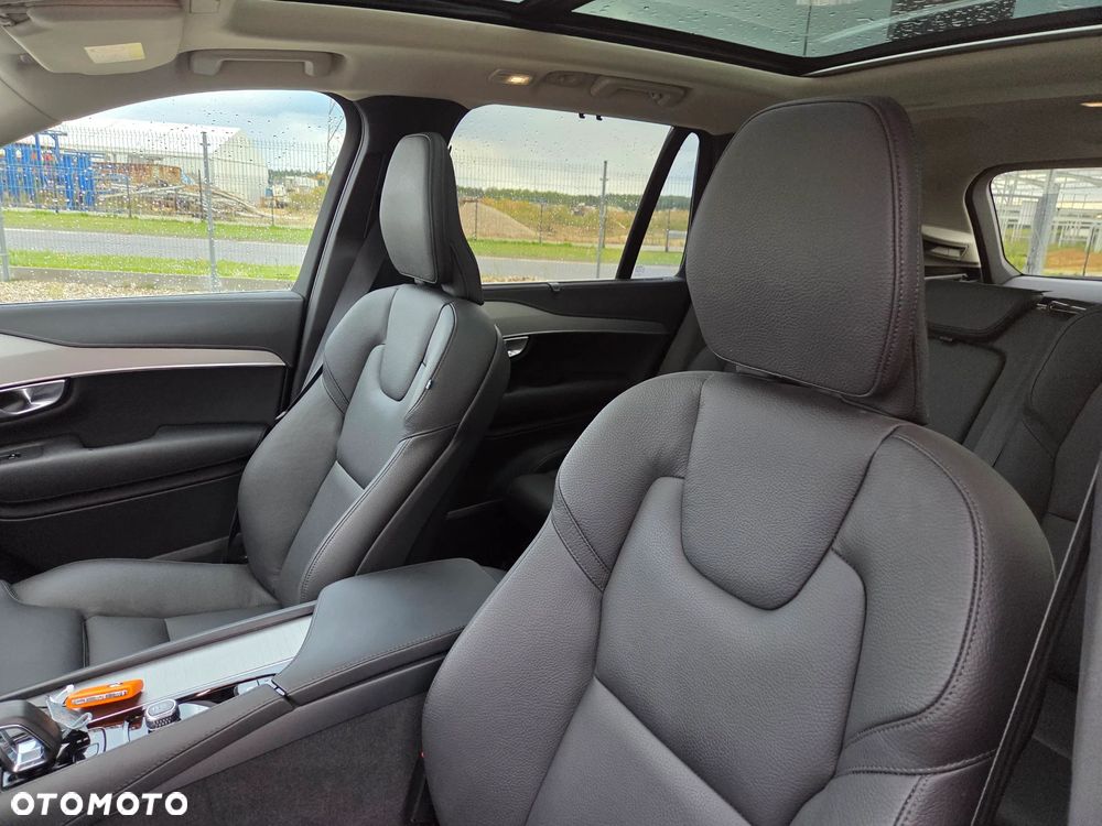 Volvo XC 90 B5 D AWD Plus Bright - 27
