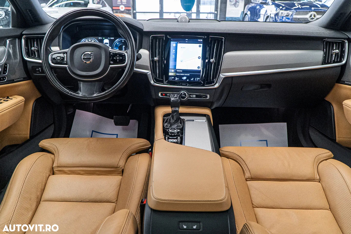 Volvo S90 D5 AWD Geartronic Inscription - 39