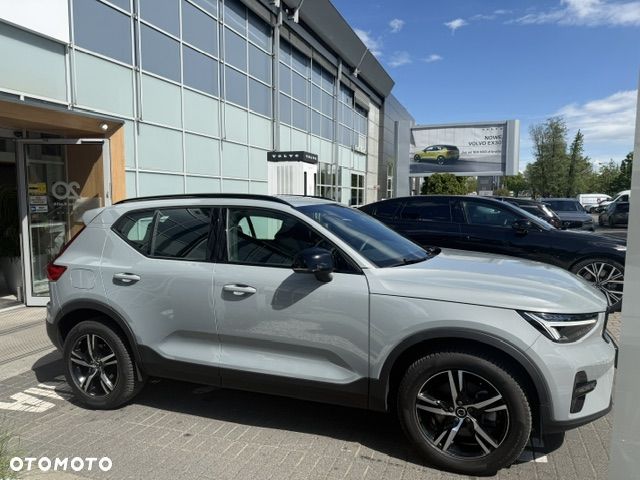 Volvo XC 40 B3 Plus Dark - 15