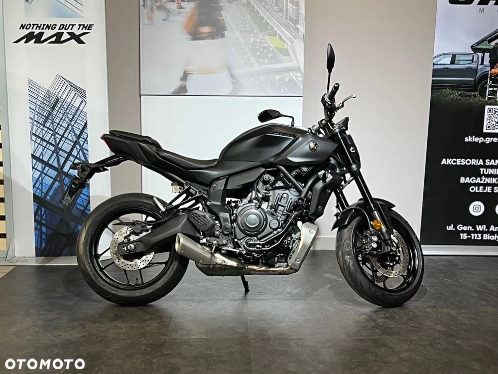 Yamaha MT - 8