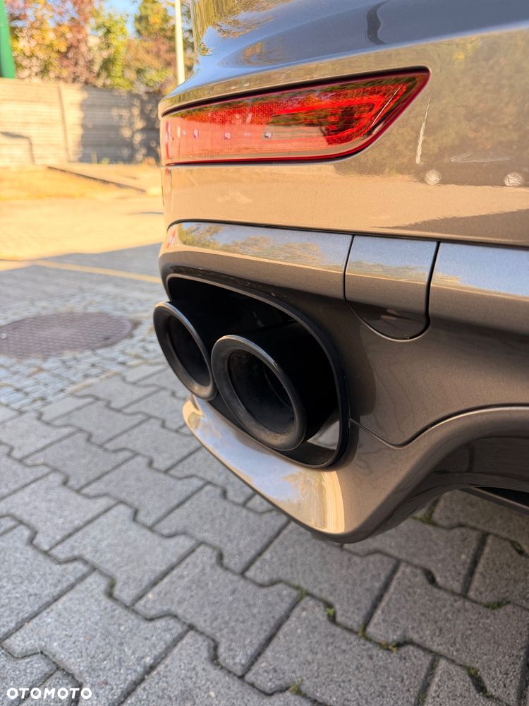 Porsche Cayenne - 36