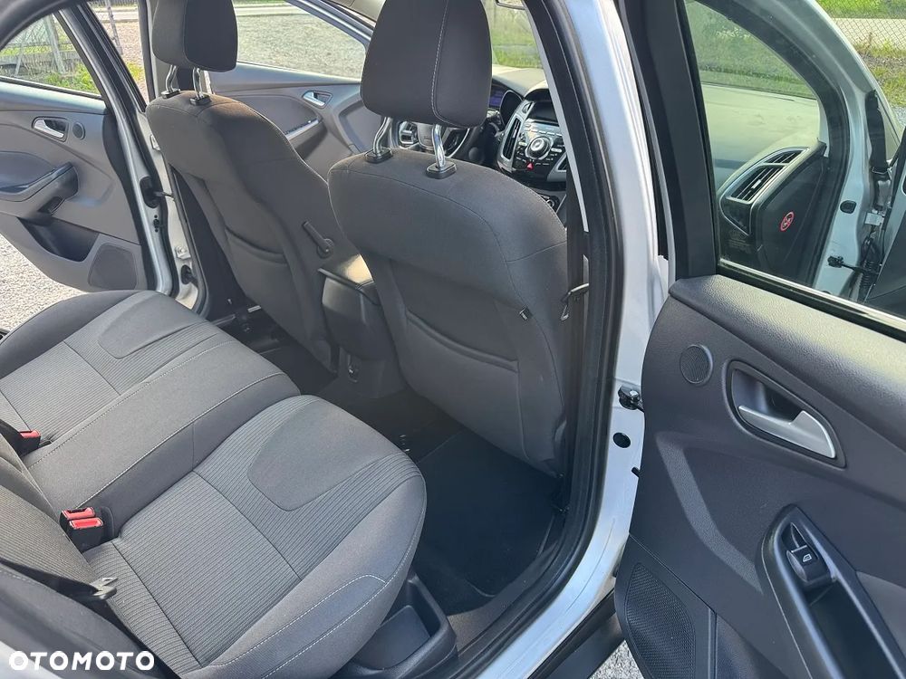 Ford Focus - 26