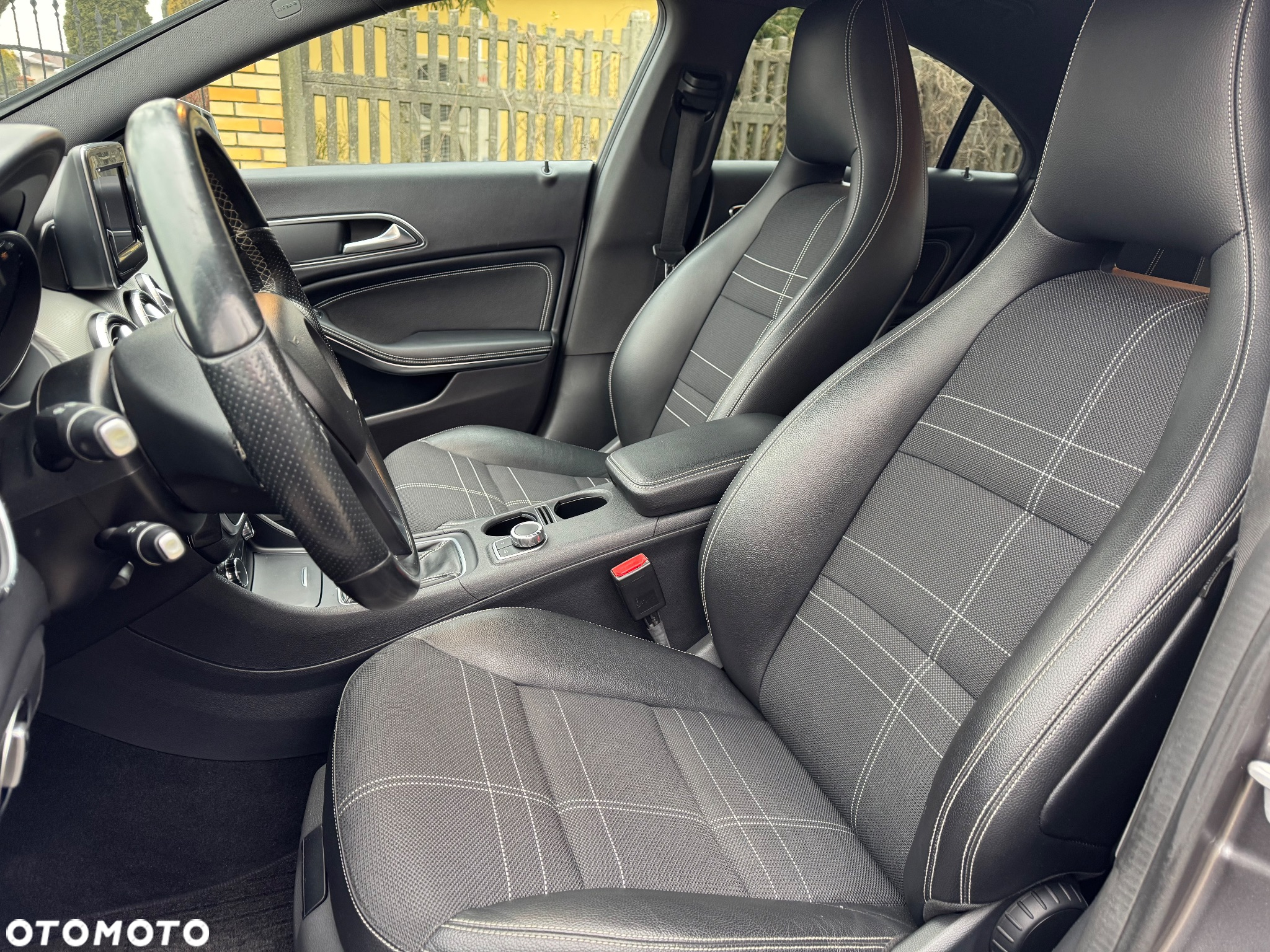 Mercedes-Benz CLA 180 - 8