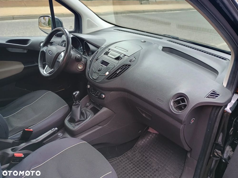 Ford Tourneo Courier 1.0 EcoBoost Titanium - 9