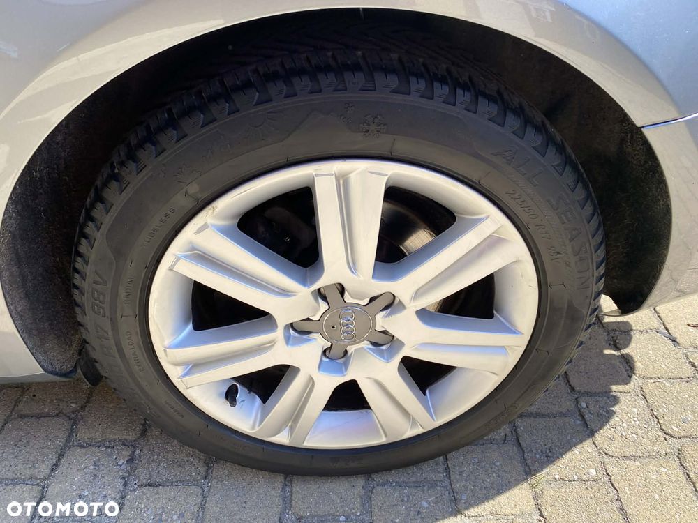 Audi A4 Limousine - 8