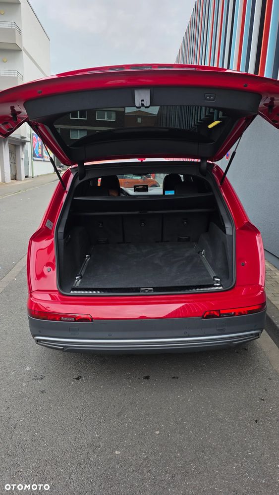 Audi Q7 - 10