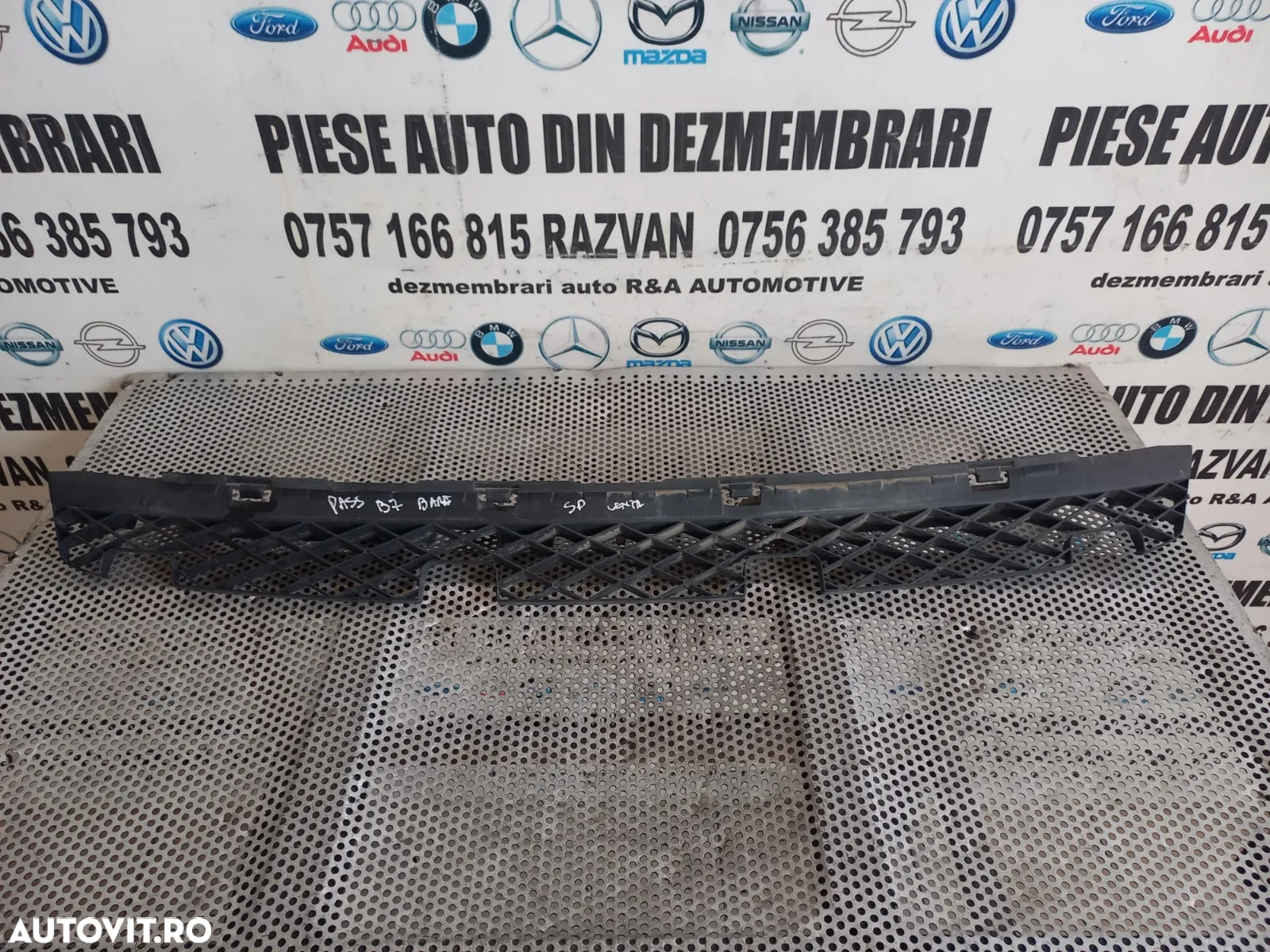 Suport Central Bara Spate Vw Passat B7 An 2011-2012-2013 2014-2015 Limuzina - Dezmembrari Arad - 5