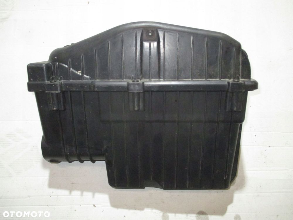 obudowa filtra powietrza citroen c3 c4 peugeo 2008 - 2