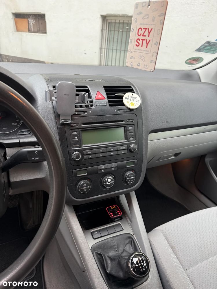 Volkswagen Golf 1.6 FSI Comfortline - 15