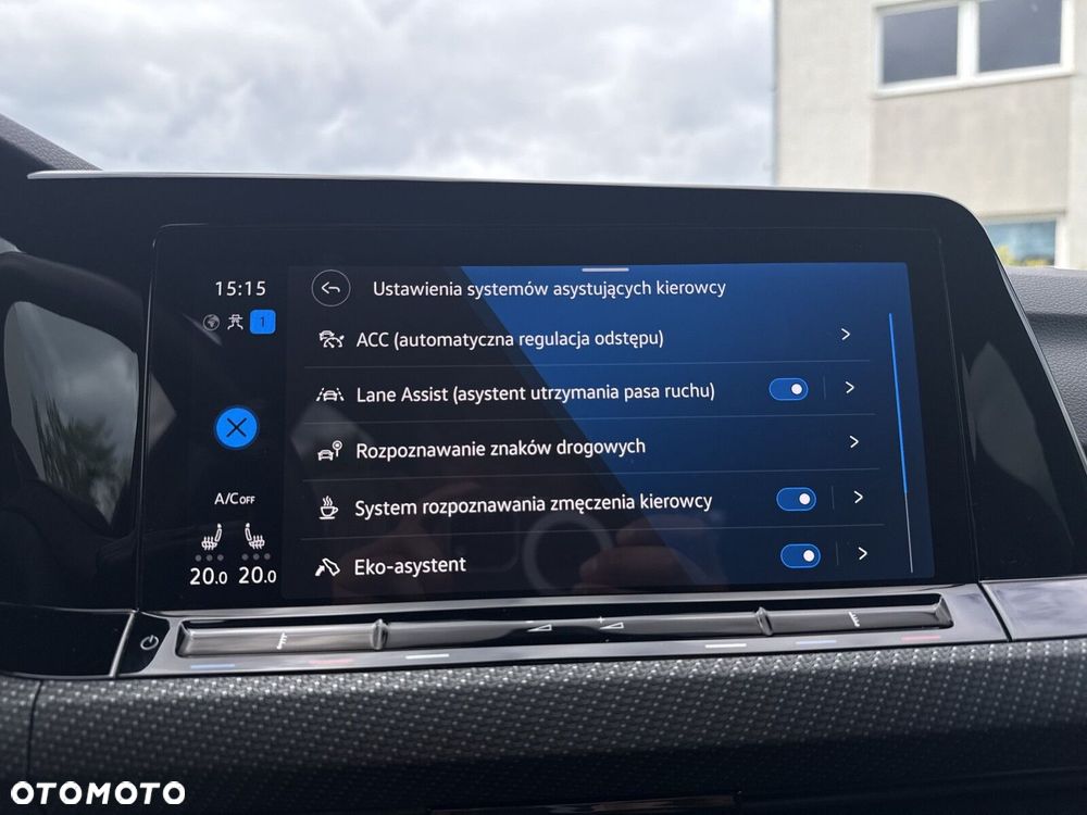 Volkswagen Golf 1.5 eTSI EVO R-Line DSG - 28