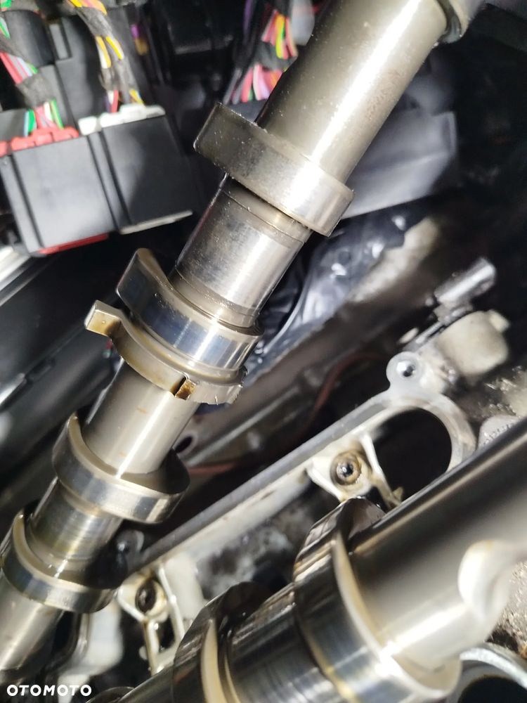 Audi A4 B81.8 T silnik CDH dół silnika - 12