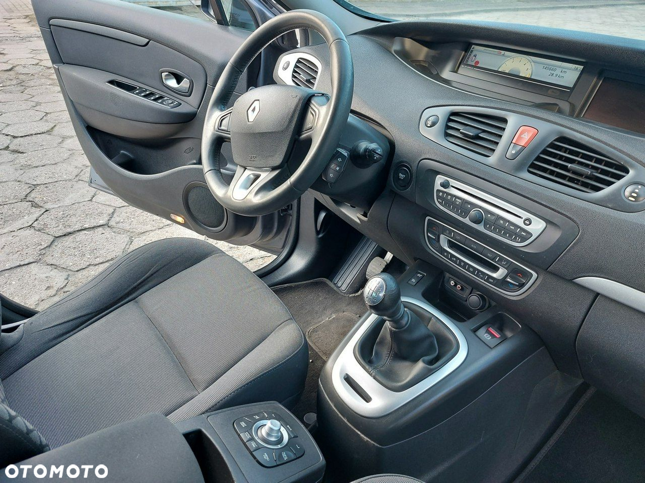 Renault Scenic - 10