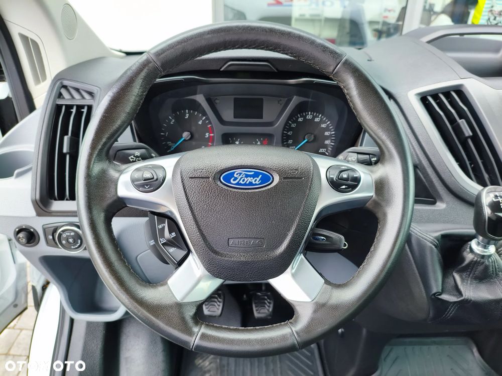 Ford Transit 350 - 9