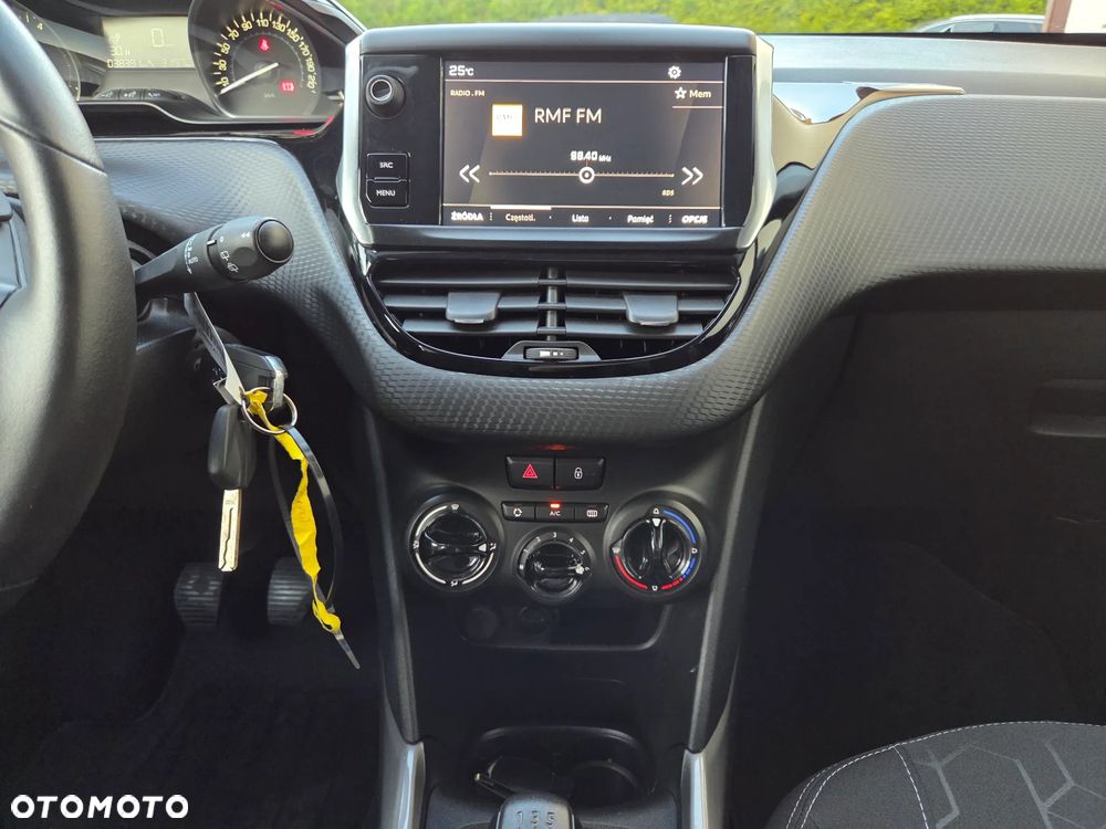 Peugeot 2008 PureTech 82 Active - 17
