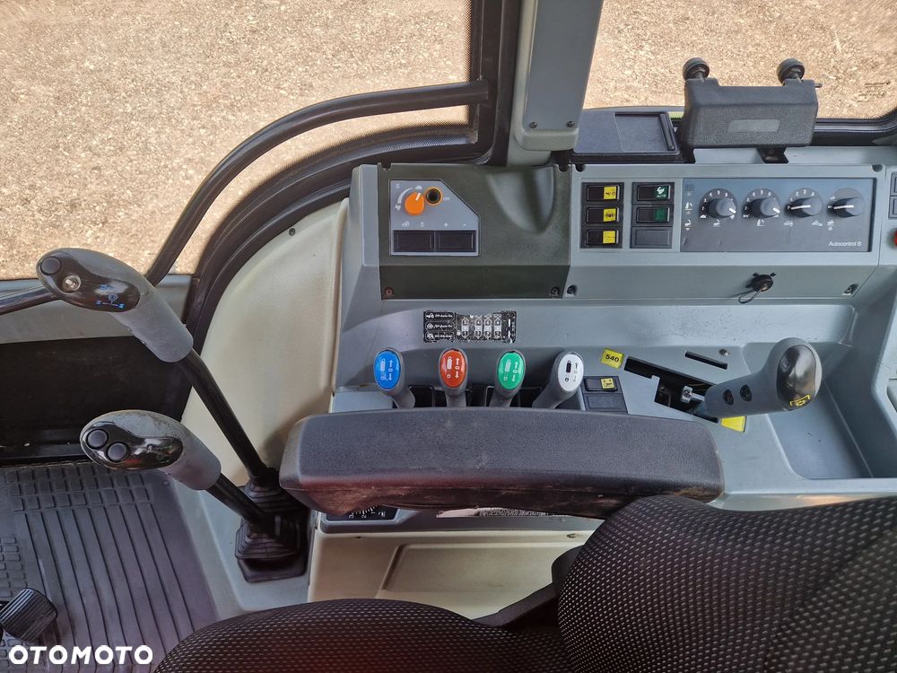 Valtra T140 HiTech - 9