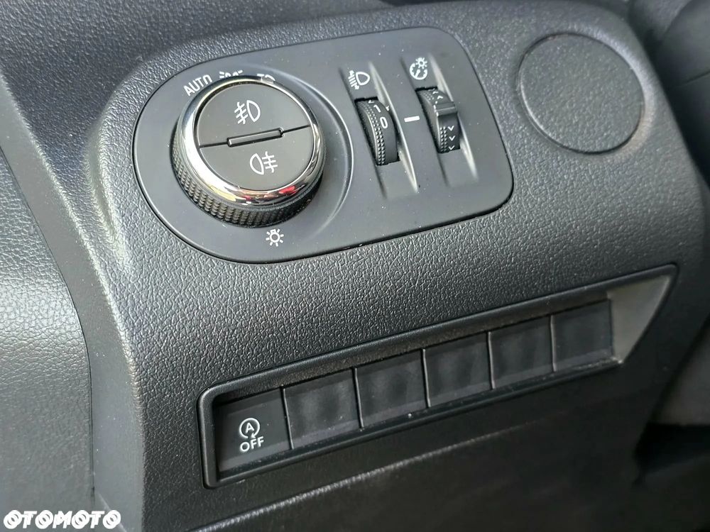 Opel Combo 1.5 CDTI S&S - 17