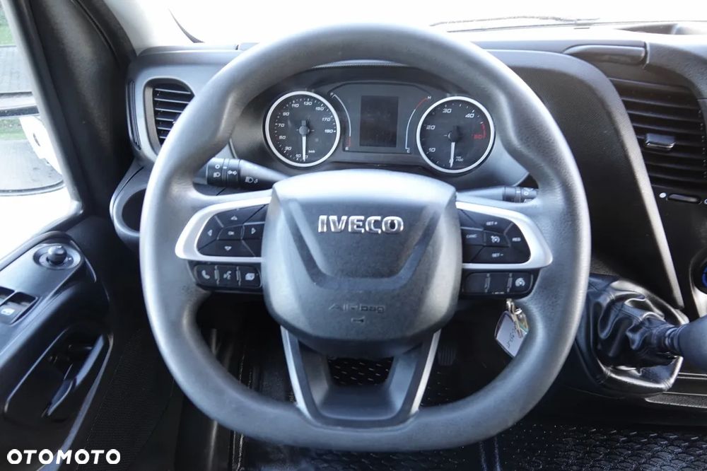 Iveco DAILY 35-160 / 3.0 D / KONTENER - 4,3 M / WINDA SORENSEN - 750 kg / BLIŹNIAK / DMC: 3 500 KG / SPROWADZONY - 27