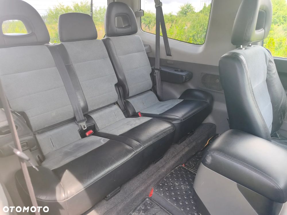 Mitsubishi Pajero - 12