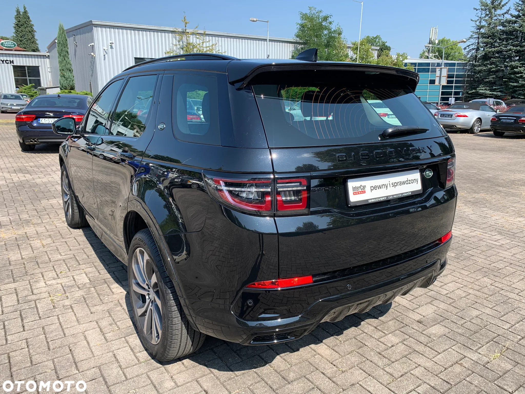 Land Rover Discovery Sport - 8