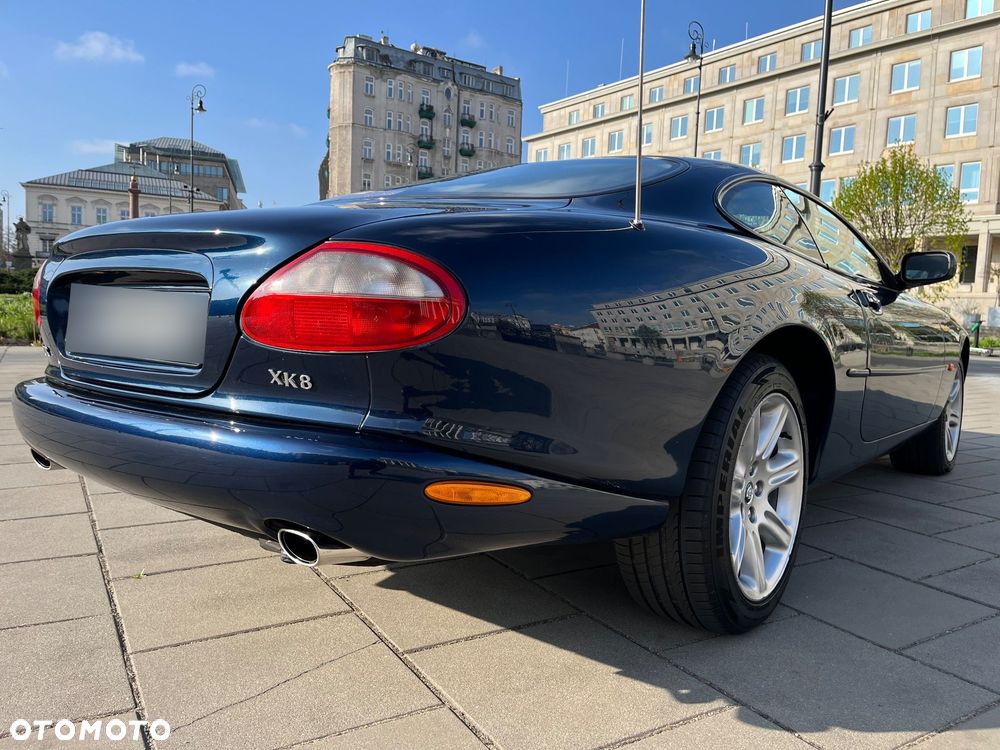 Jaguar XK8 4.0 - 32