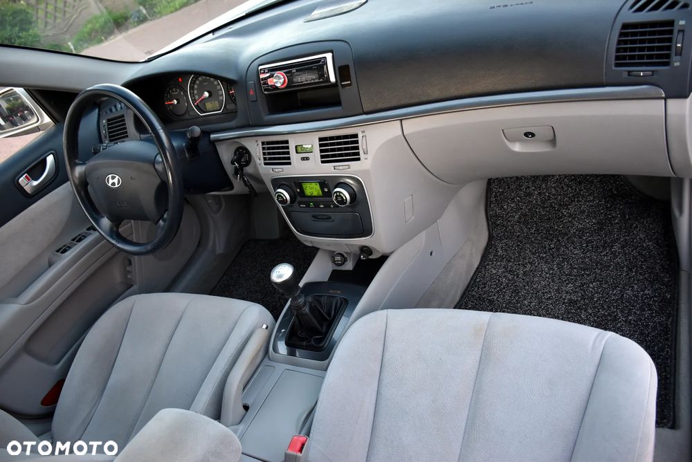 Hyundai Sonata - 6
